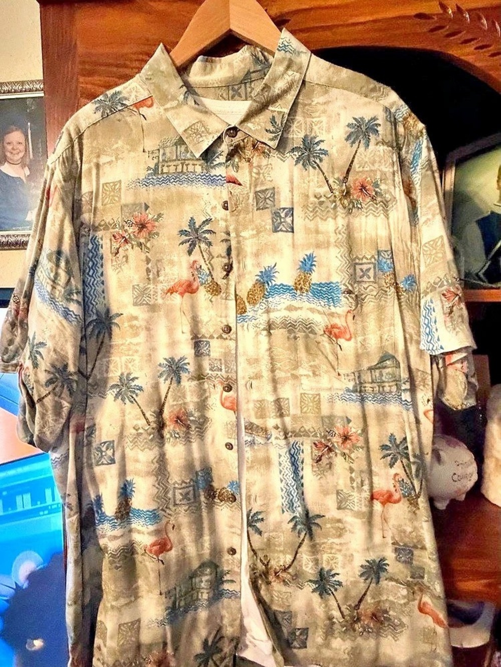 Batik Bay Men's Rayon Shirt Size XL Like New